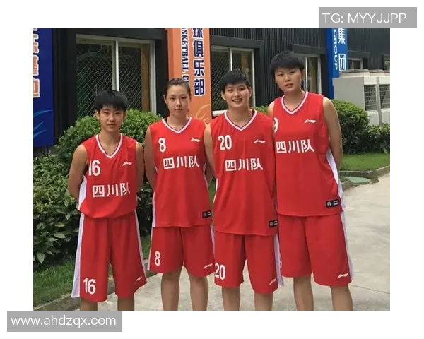 全运会特别报道：重庆篮球队拼搏历程与荣耀追寻的故事